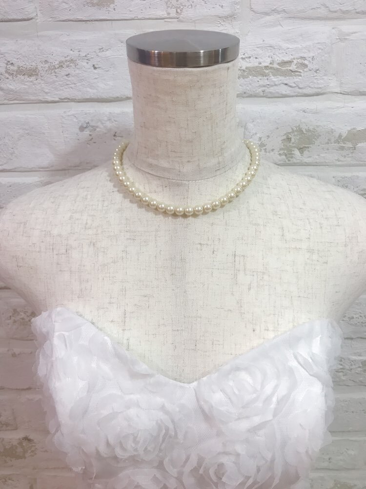 【ネックレス】ホワイトパール1連　フラワー留め具