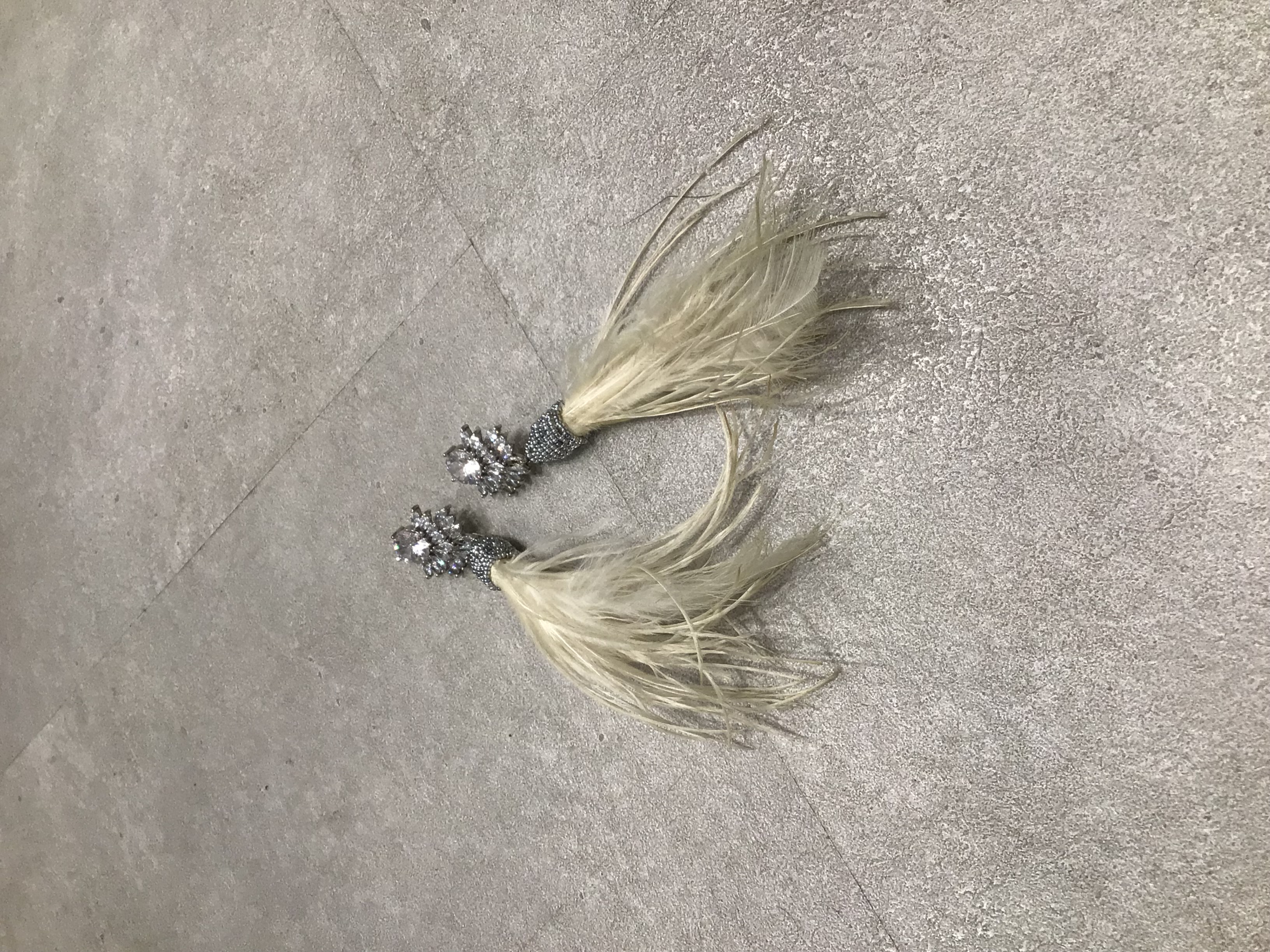 【ピアス】フェザー×シルバービジュー