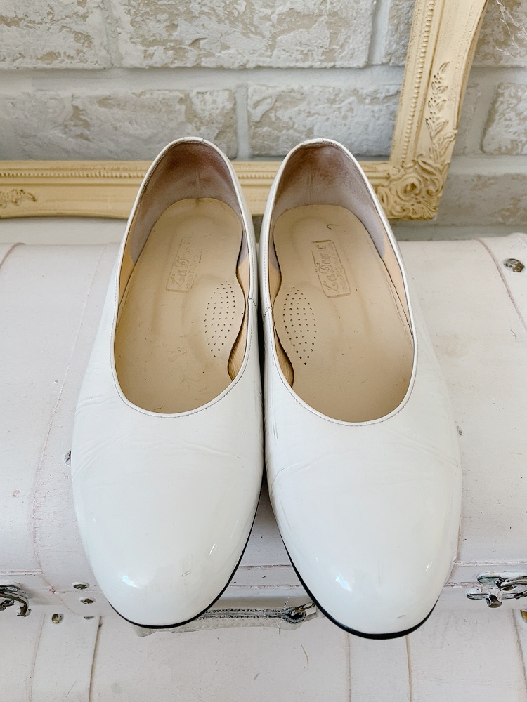 ★WD/white enamel pumps【ぺたんこ】25㎝
