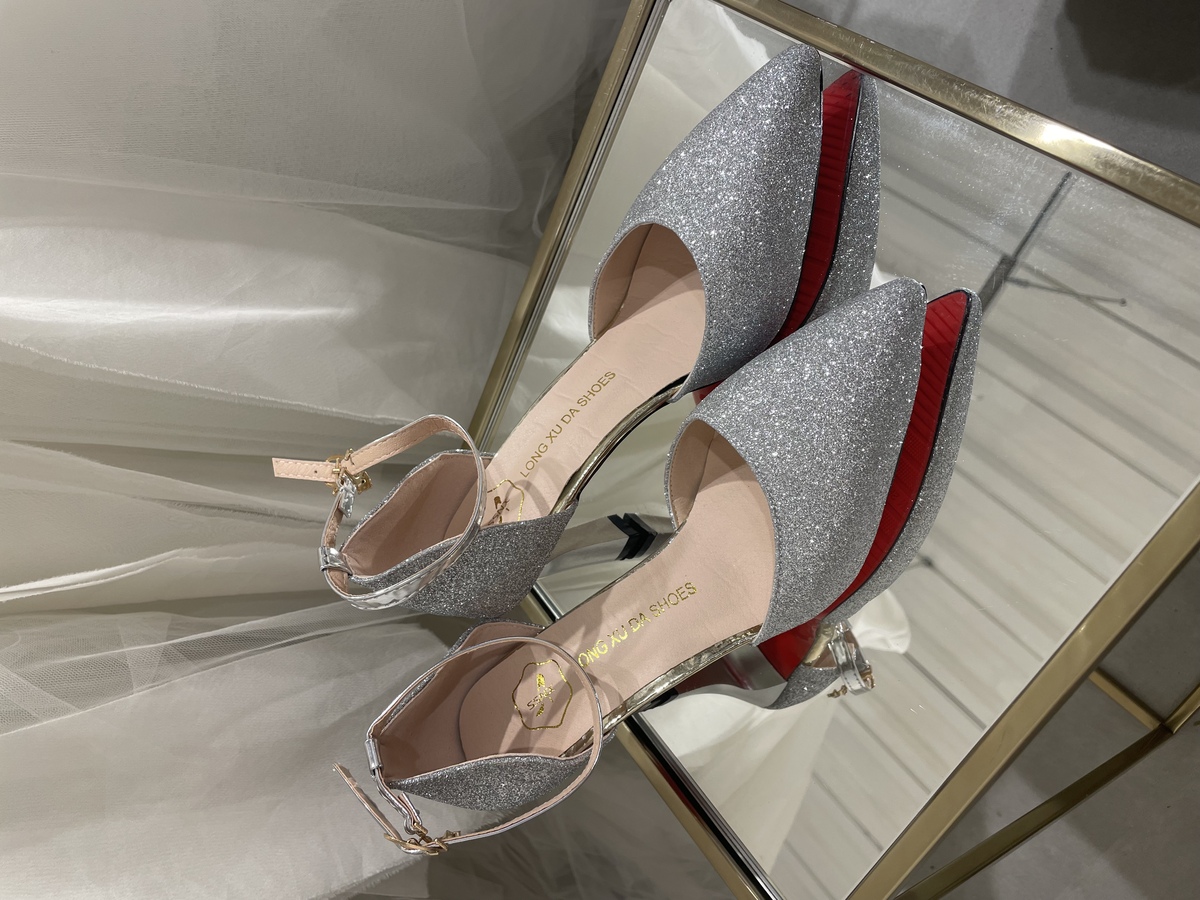 【パンプス】ラメグリッターシルバーストラップパンプス40 /25cm
