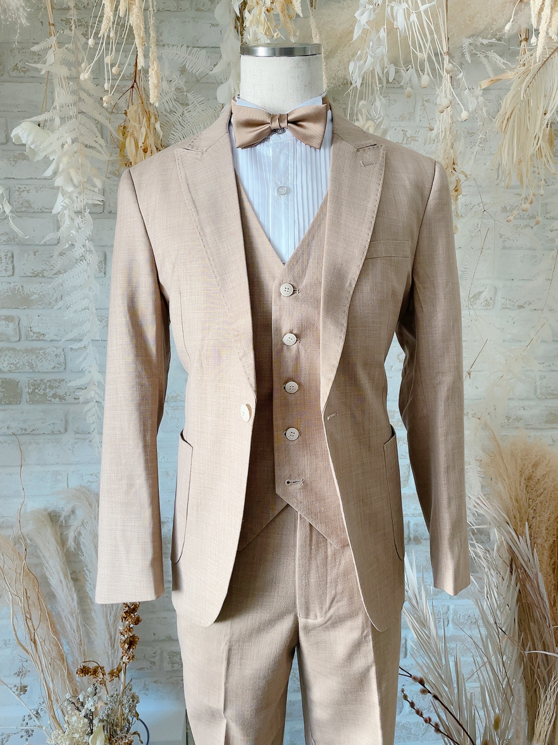 beige/タキシード3ピースセット・ジャケット(L)