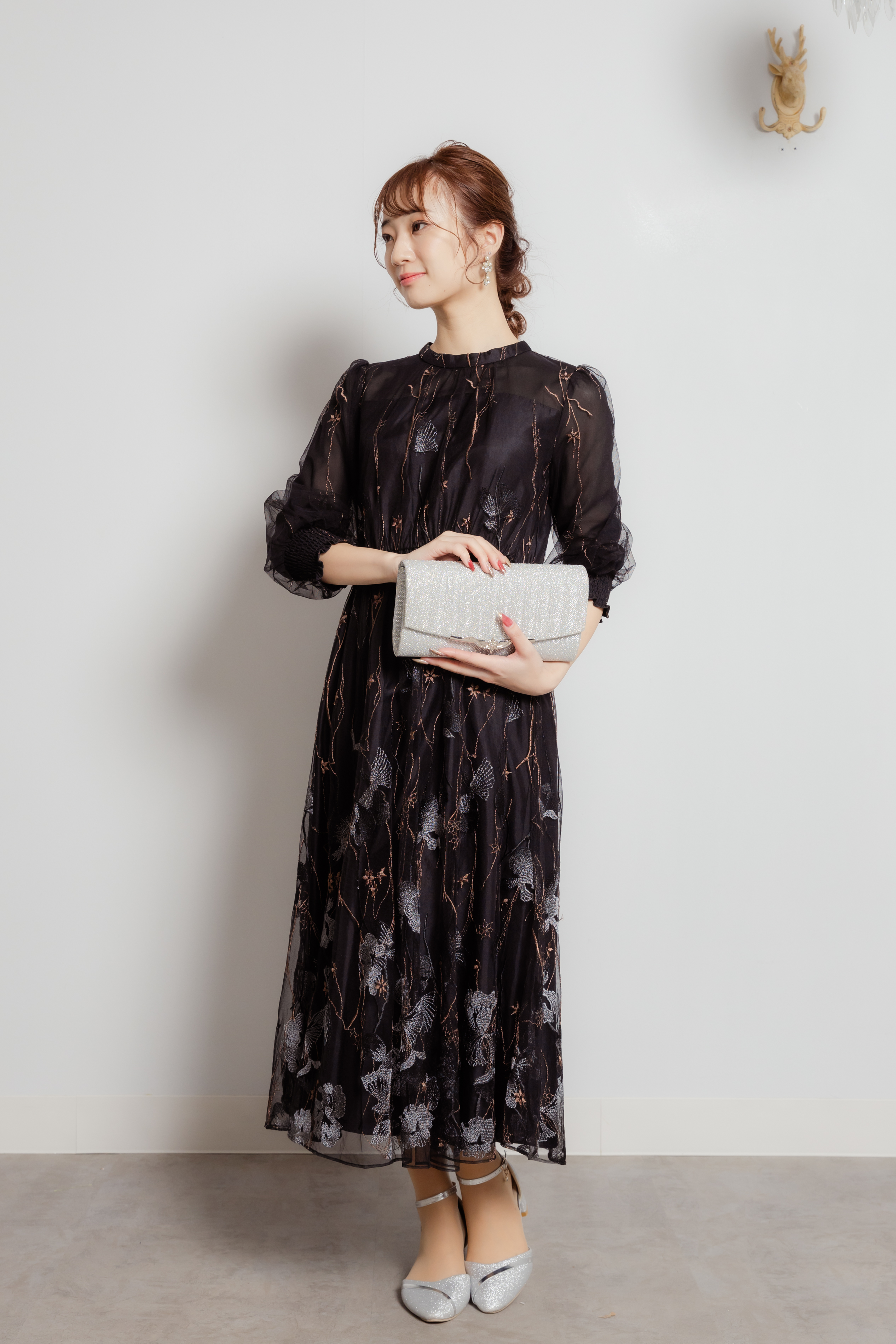 ブラック　エンブロイダリーフラワーレースドレス　M