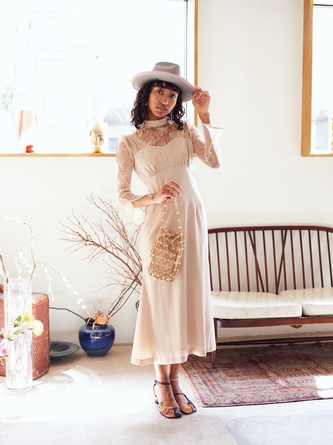 【ゲストドレス】ベージュサテン　2wayショルダー　size0 XS-S LILYBROWN (リリーブラウン)