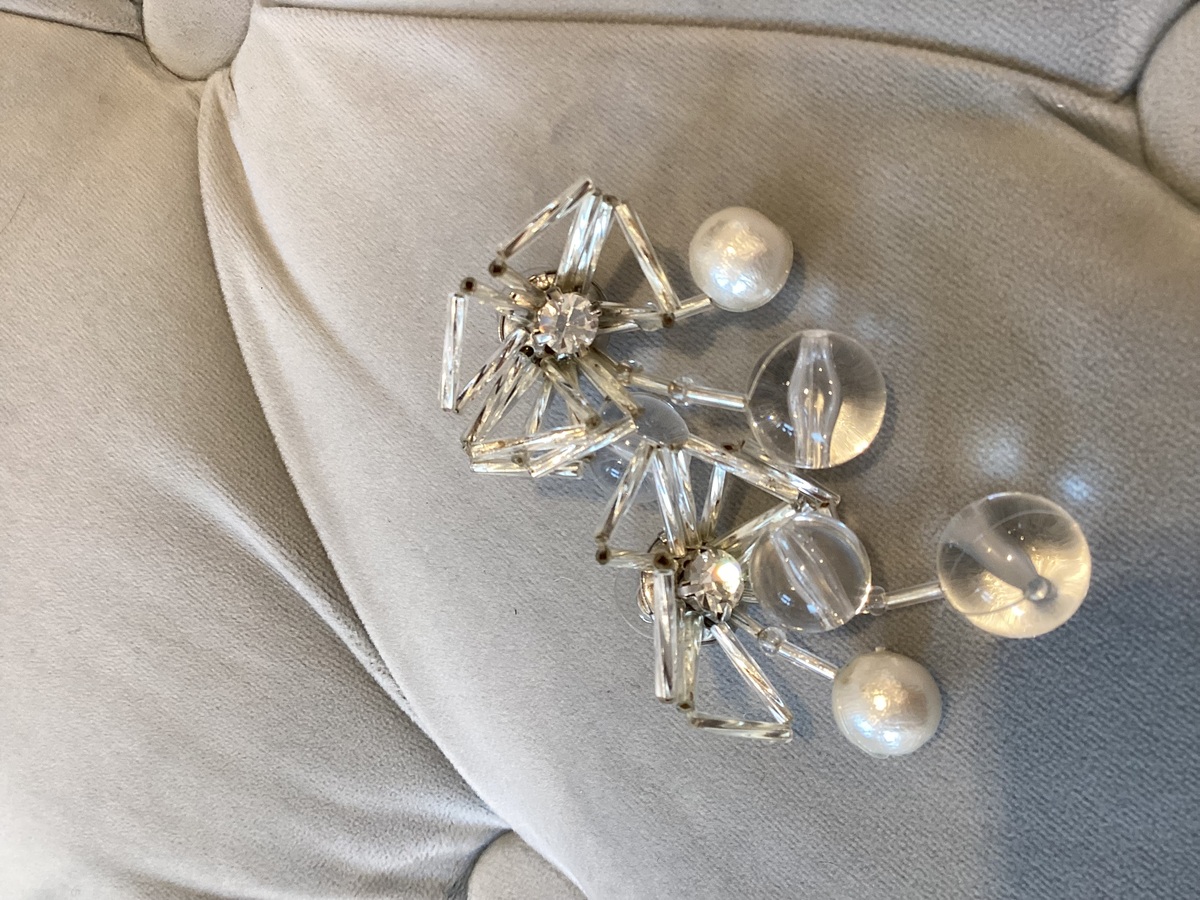 【ピアス】クリアボールビーズフラワー