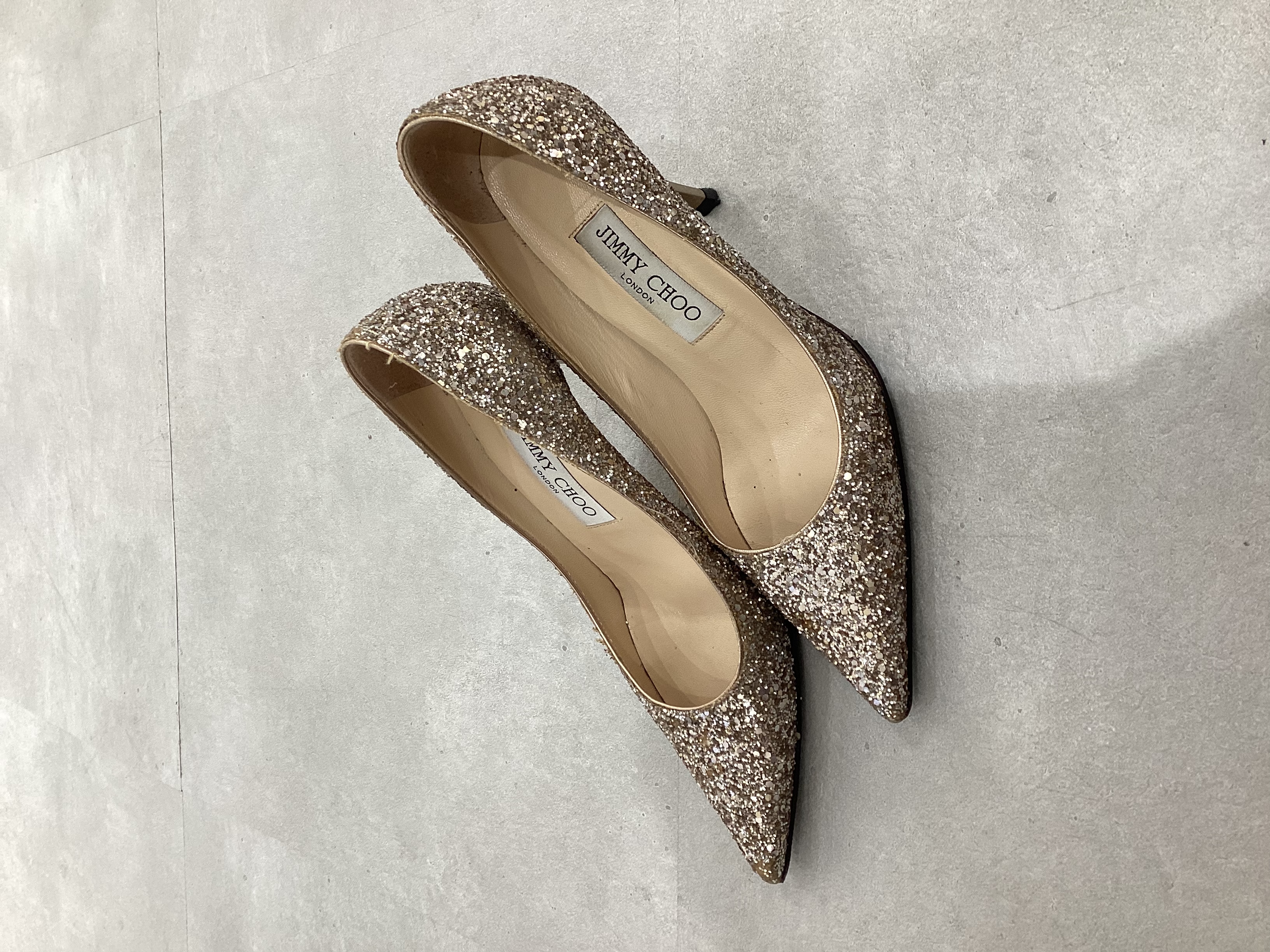 【パンプス】JIMMYCHOO ジミーチュウ　ゴールドグリッターパンプス　23.5 (36 1/2)（セット対象外）