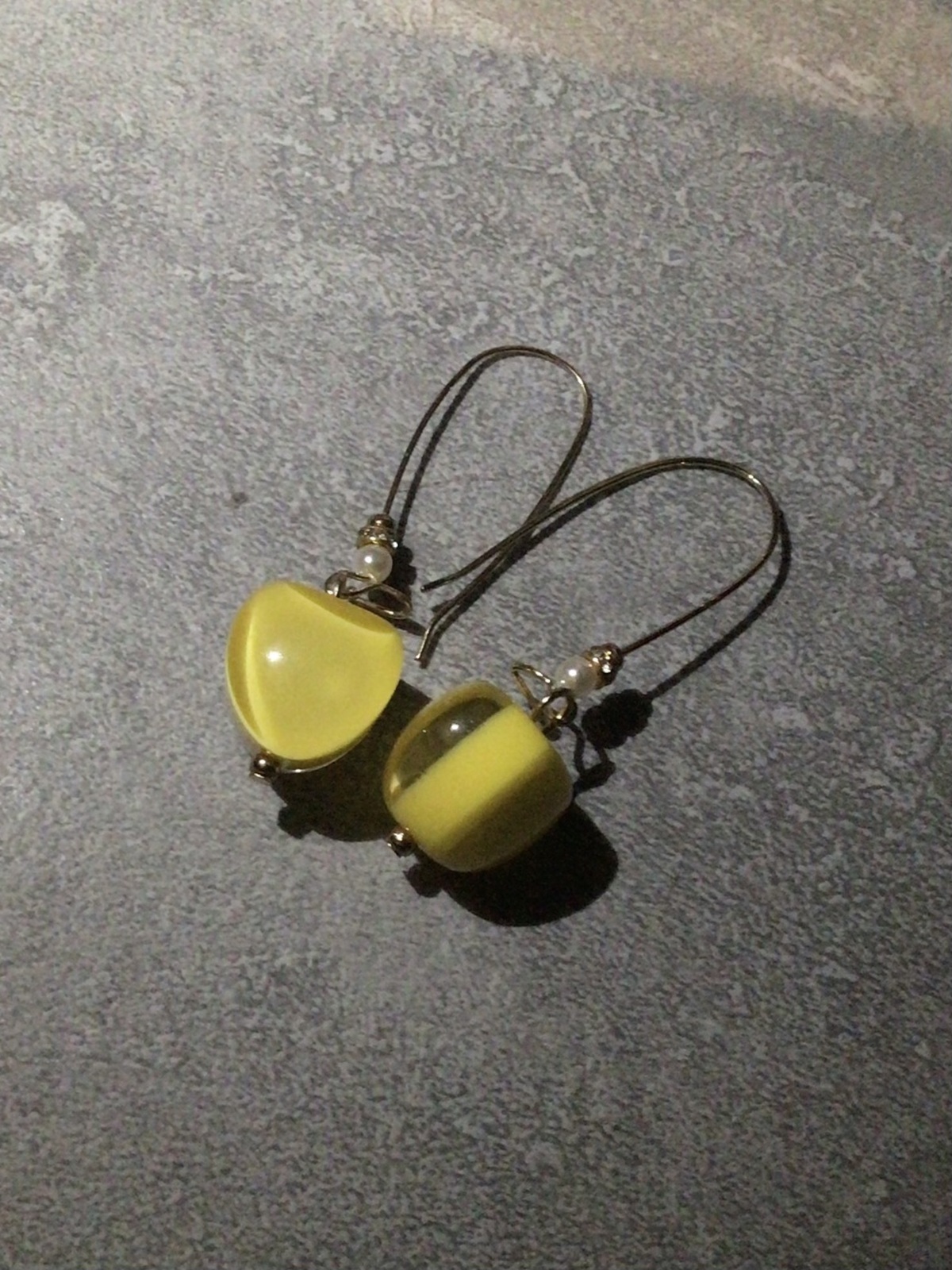 【ピアス】イエローボール