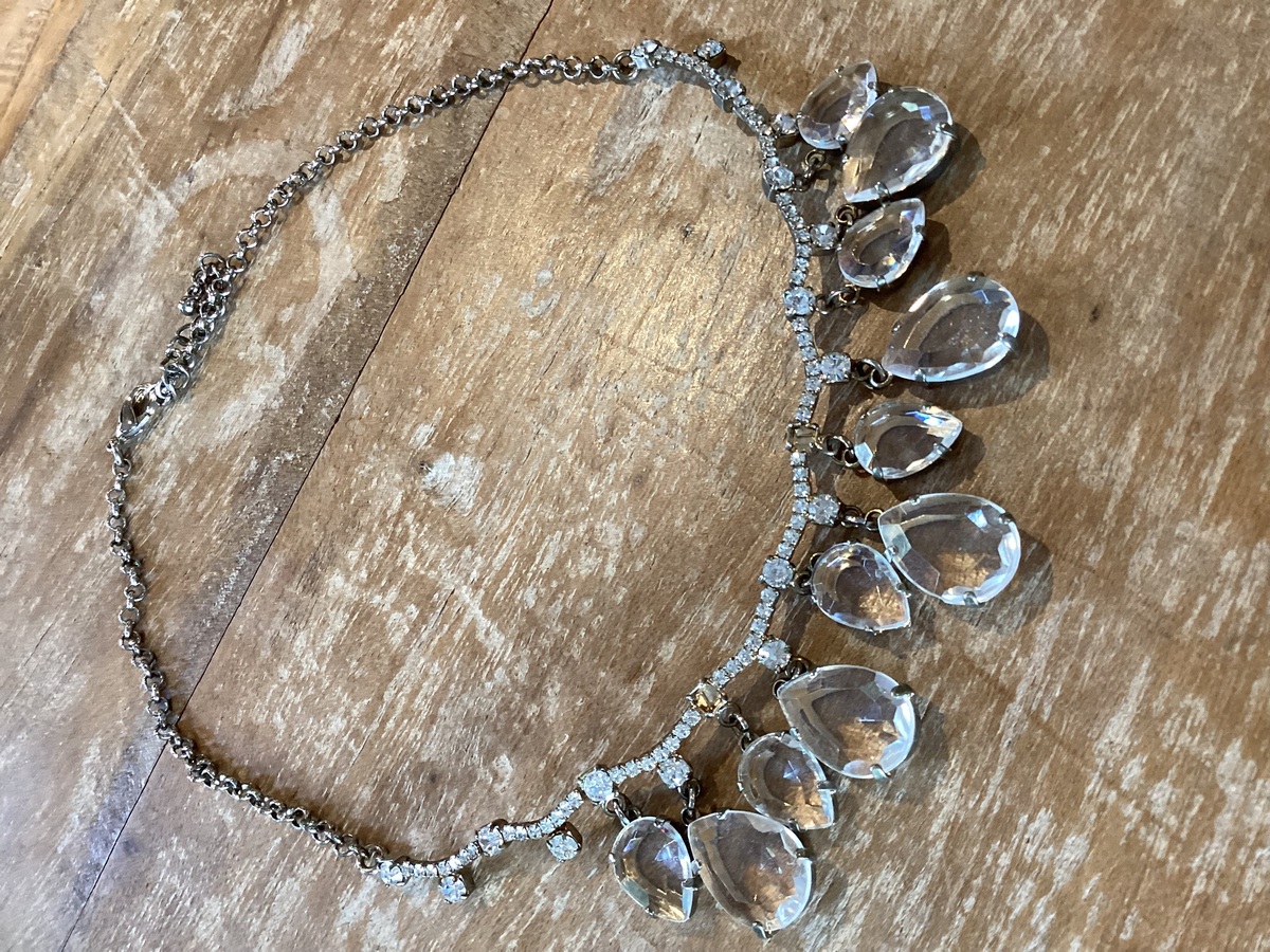 【ネックレス】クリスタル　ティアドロップ