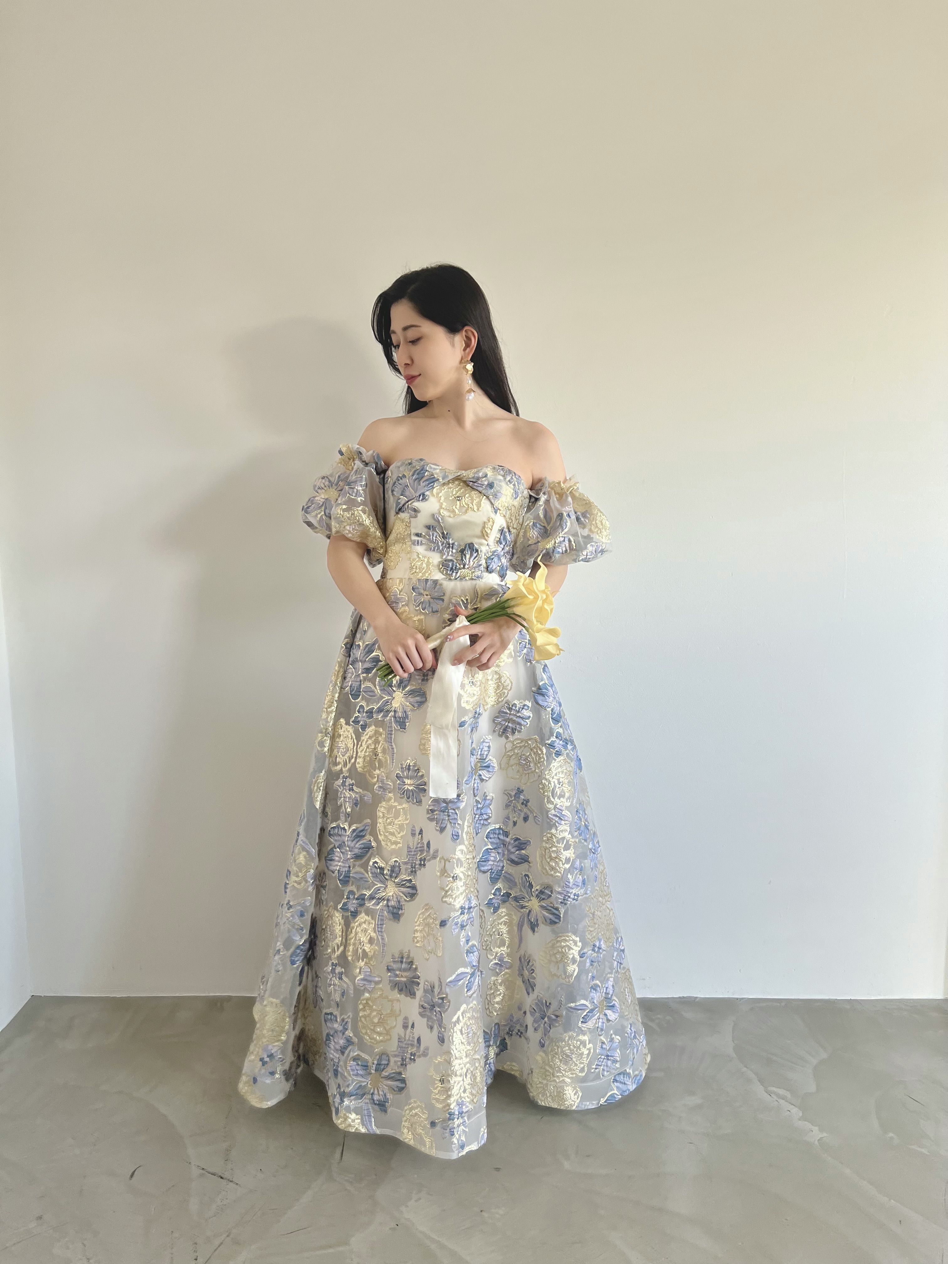 【カラードレス】ブルー×ゴールド花柄　パフスリーブ　編み上げAライン