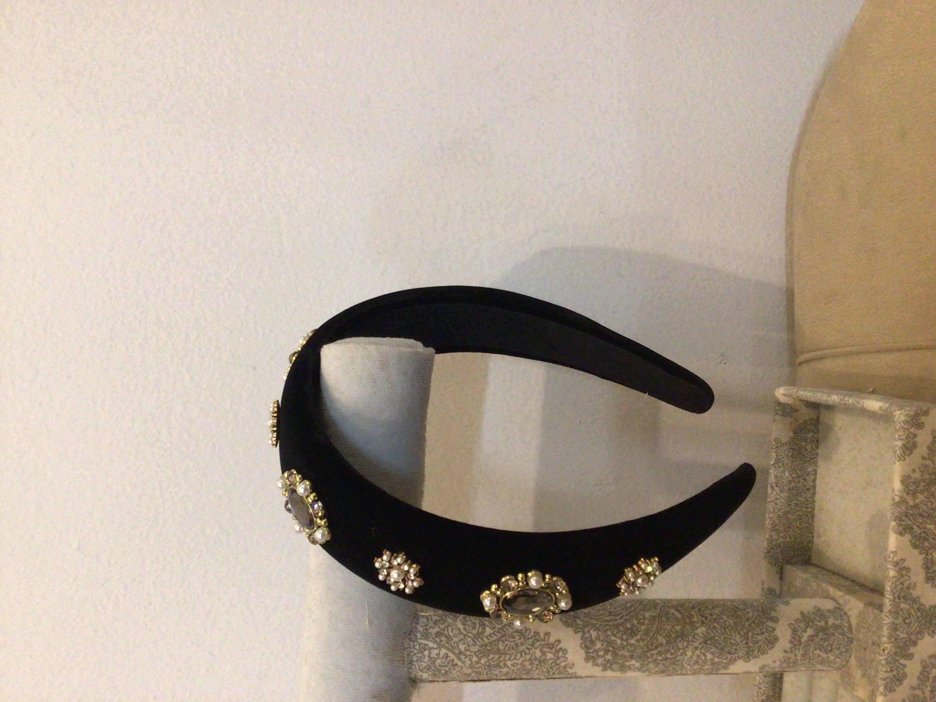 ビジュー×パール　ベルベットブラックカチューシャ