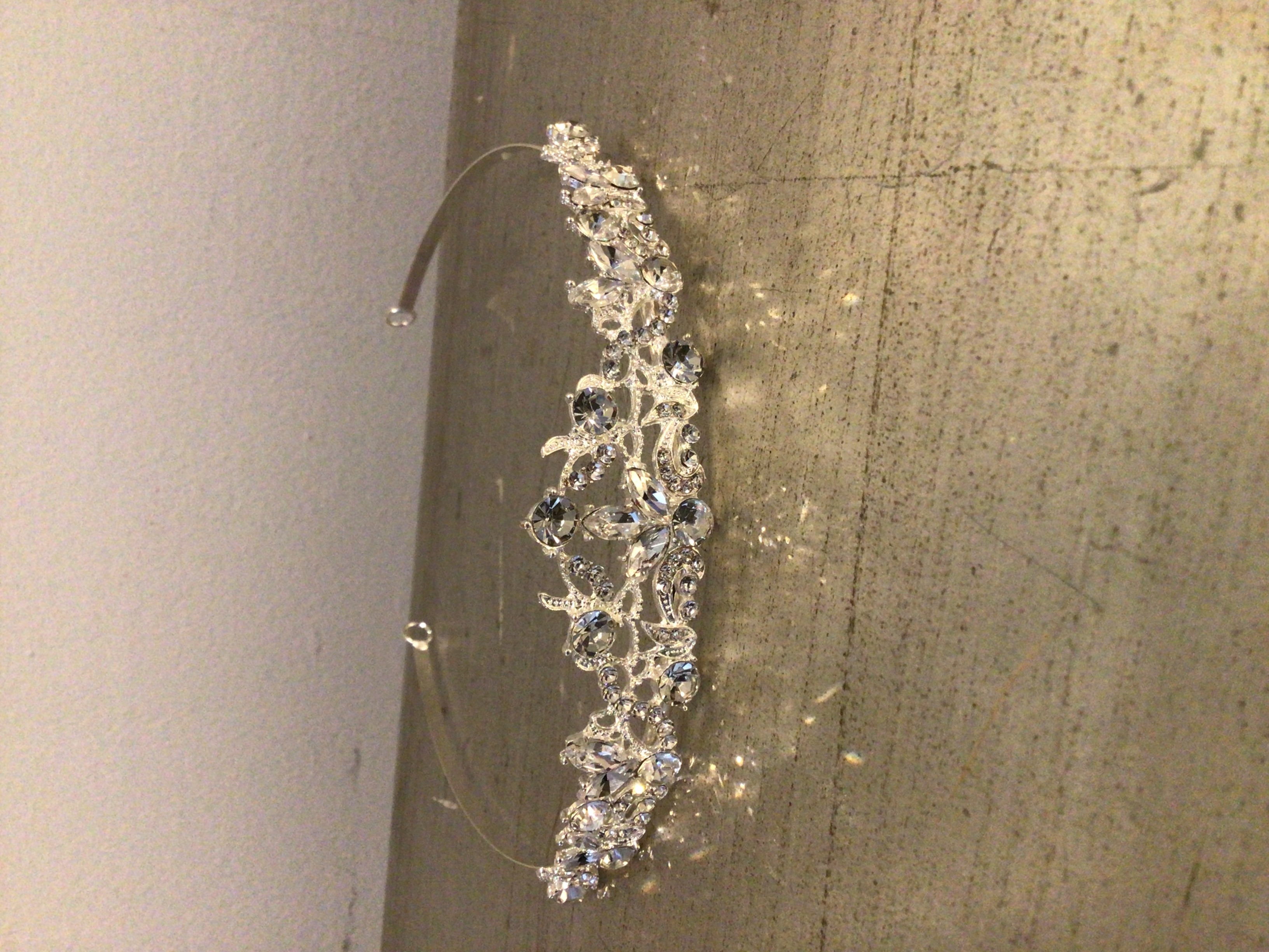 ラインストーンティアラ