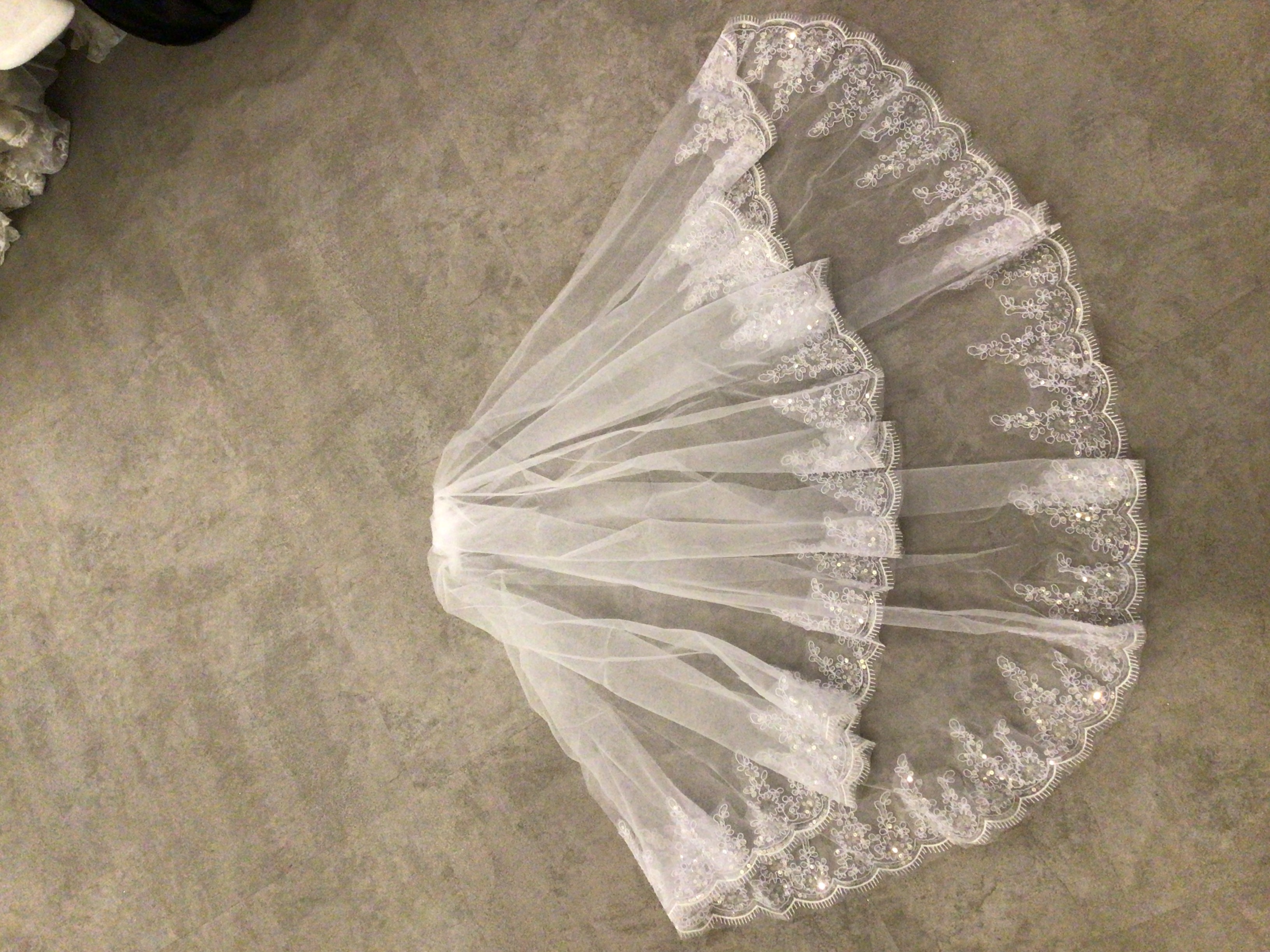 2段スカラップシルバー刺繍ミドルベール②