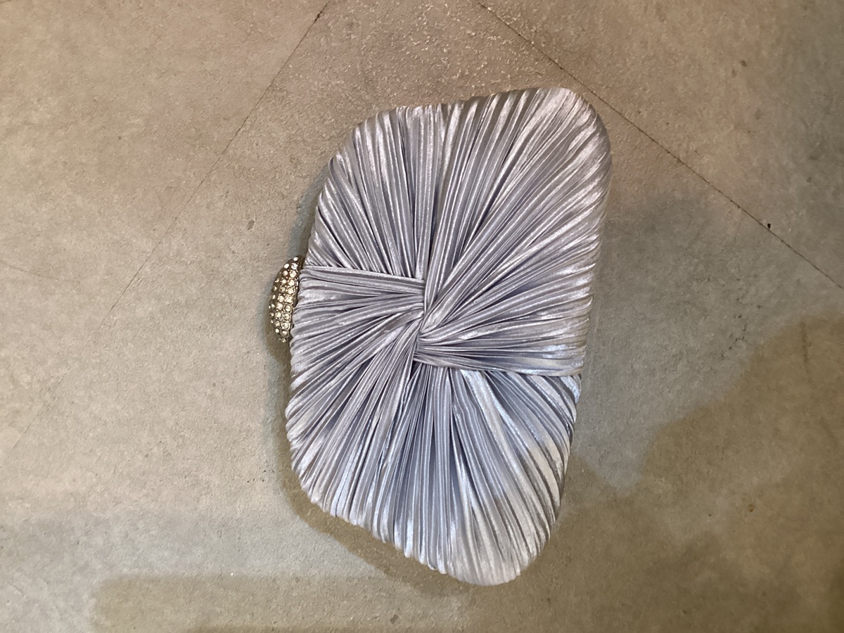 【バック】シルバー