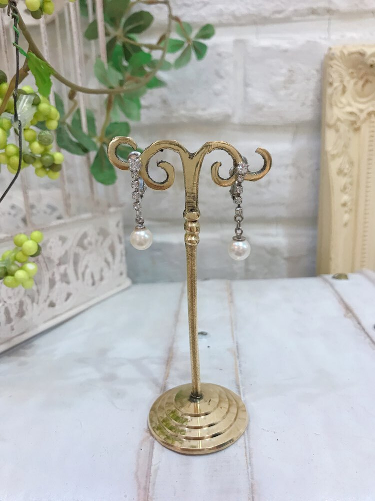 【イヤリング】小パール×ダイヤ5つ