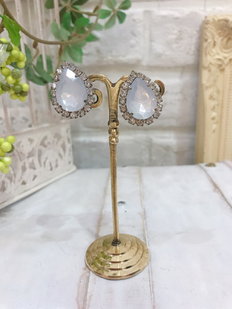 【イヤリング】涙型ホワイトストーン