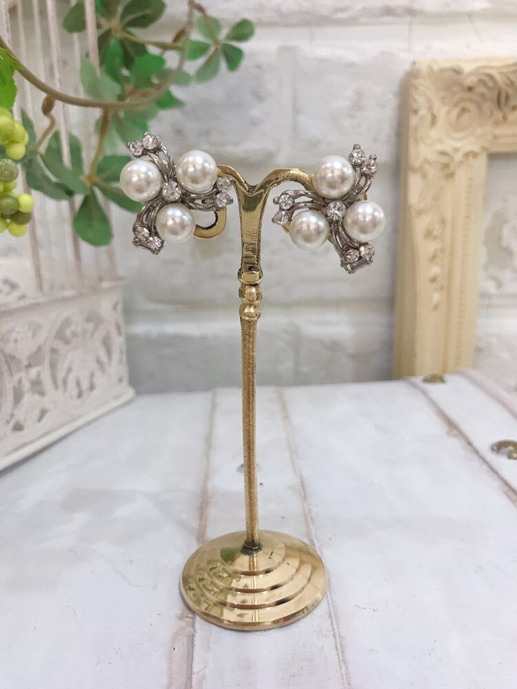 【イヤリング】三つ葉パール