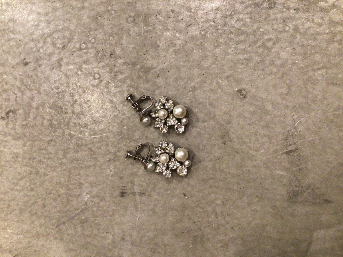 【イヤリング】フラワー　パール