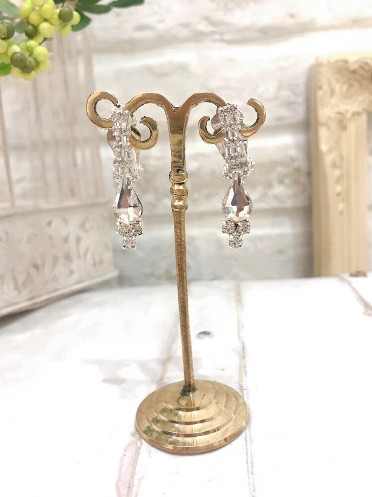 【イヤリング】シルバー　垂れ下がり