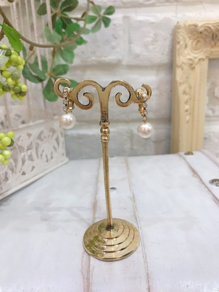 【イヤリング】ダイヤ４つ×小粒パール