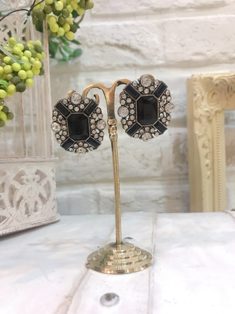 【ピアス】ブラックストーン