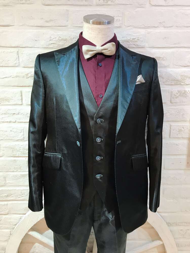 ♦️【ジャケット】avica 3Pブラック光沢ジャケットM
