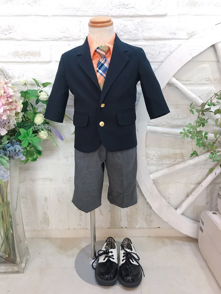 90-95センチ男児ブレザータキシード(ジャケット.パンツ、オレンジシャツ、タイ　付き)
