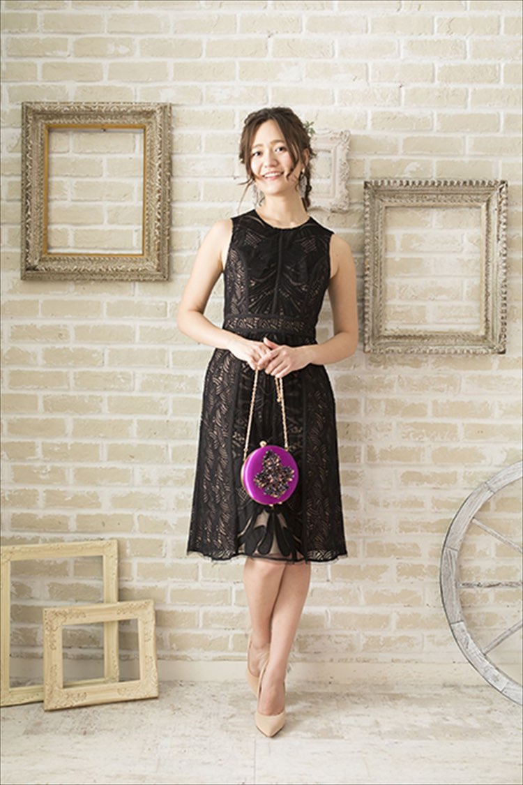 BCBGブラック全レースフレアタンク型ドレス