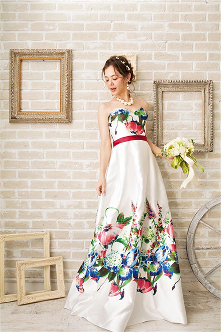 Aラインエキゾチック花柄ウェディングドレス