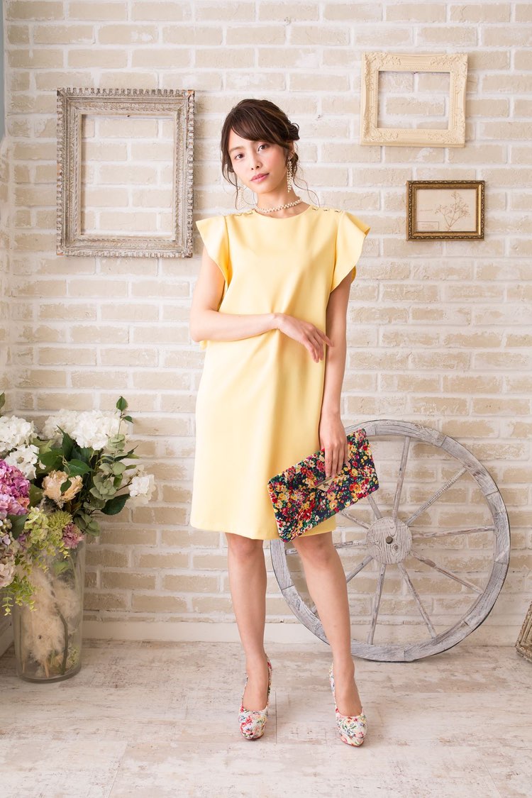 レモンイエロー袖付きボックス型ドレス