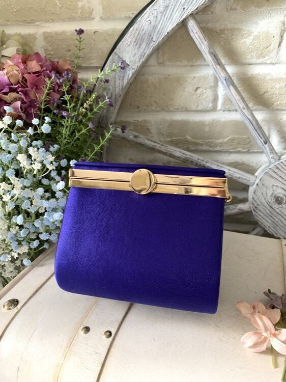 【バック】パープルブルーサテン