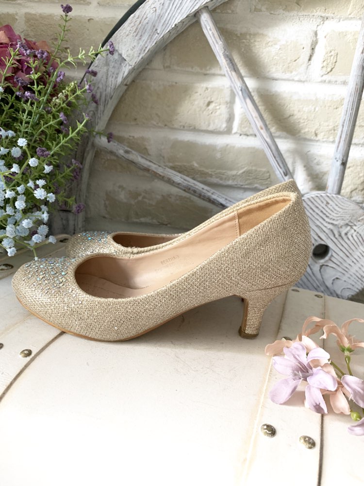 ザノッティ パンプス フラワーサンダルヒールパーティー ローズゴールド新品未使用 ザノッティ パンプス フラワーサンダルヒールパーティー ローズ