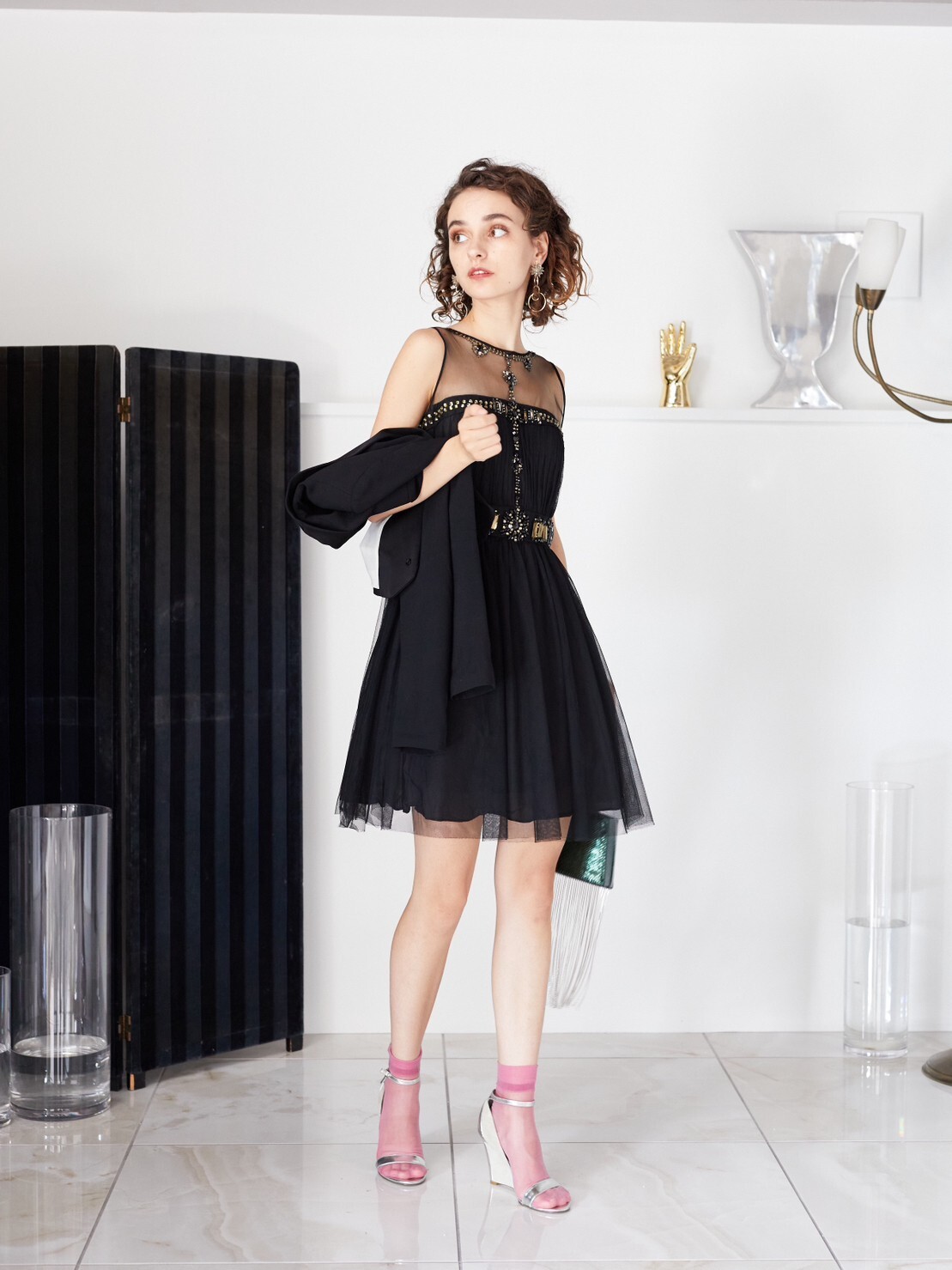 【ゲストドレス】ブラックチュール　ウエストビジュノースリーブ　M