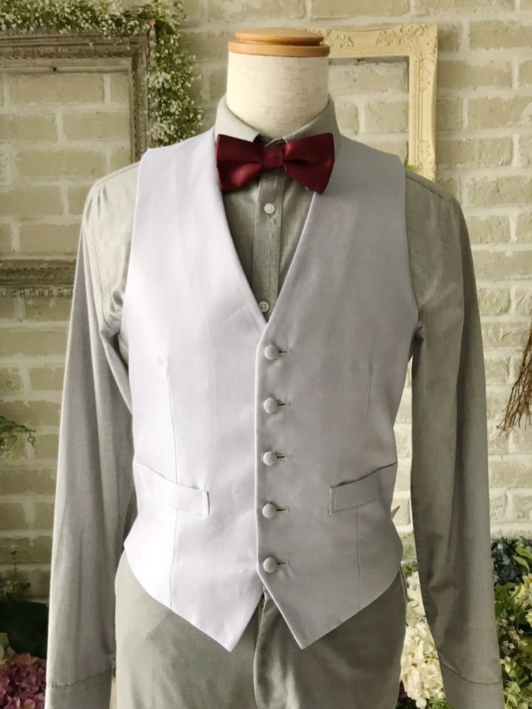 ラベンダー後ろホワイトベスト