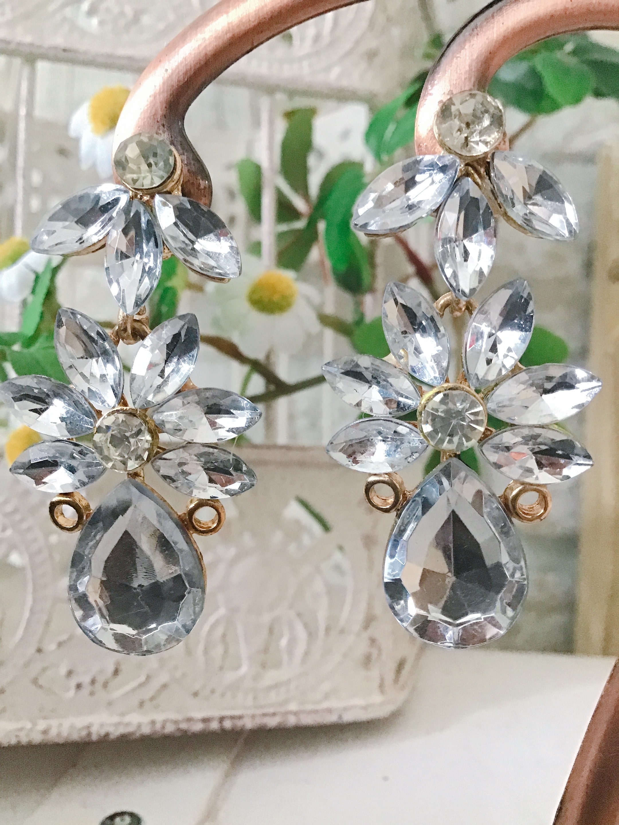 シルバー・ビジューピアス